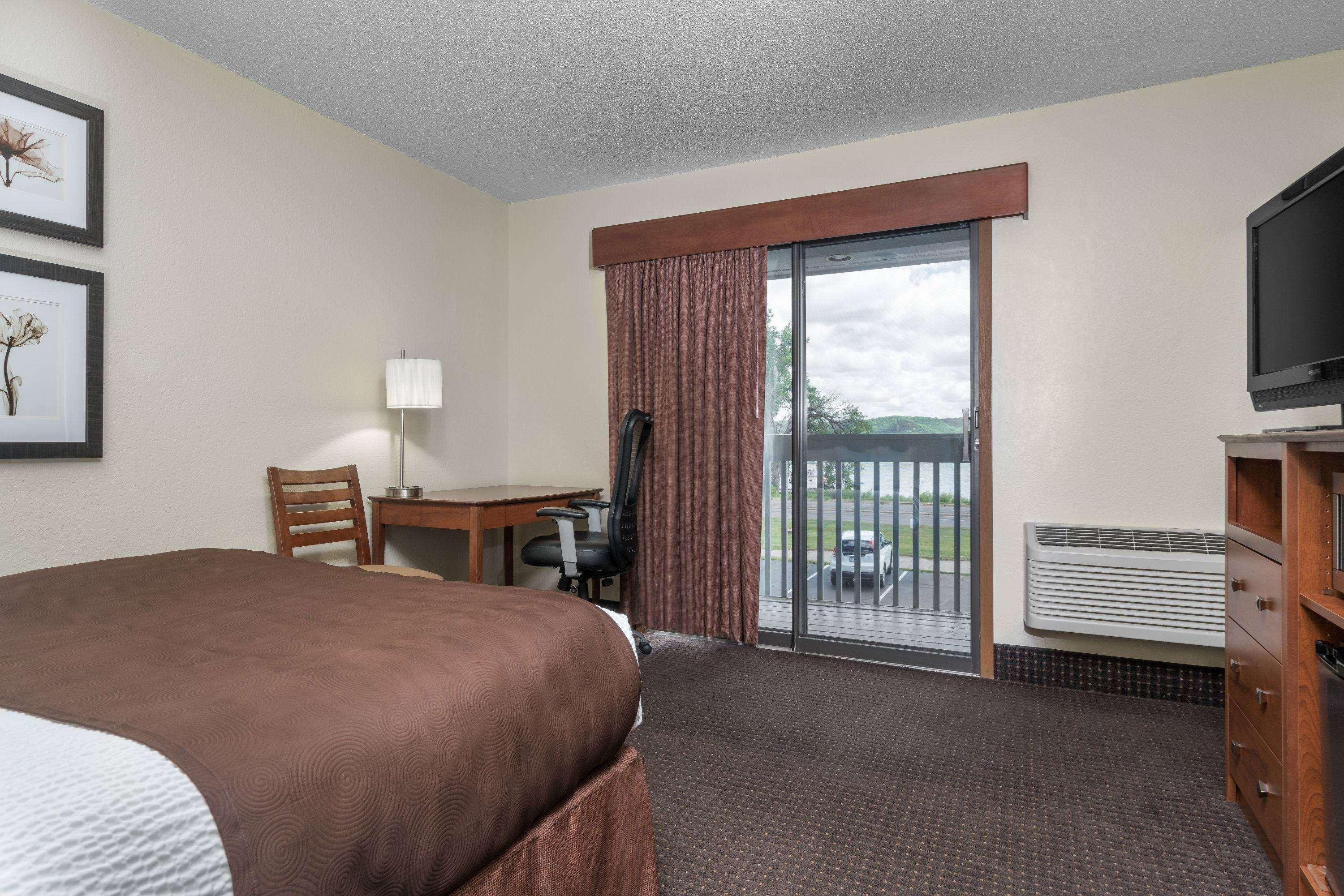 Americinn By Wyndham Lake City Экстерьер фото